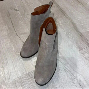 LUCKY BRAND SUEDE WOMENS SZ 9 boots